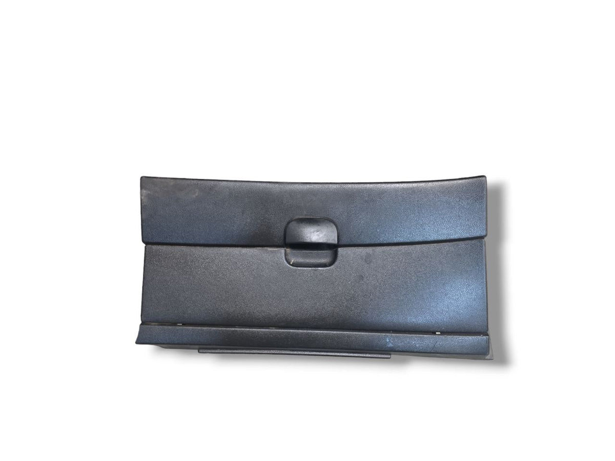 Cassetto / Vano Portaoggetti Nissan Qashqai ( 2006 - 2014 ) Cod : 68520-JD900 - F&amp;P CRASH SRLS - Ricambi Usati