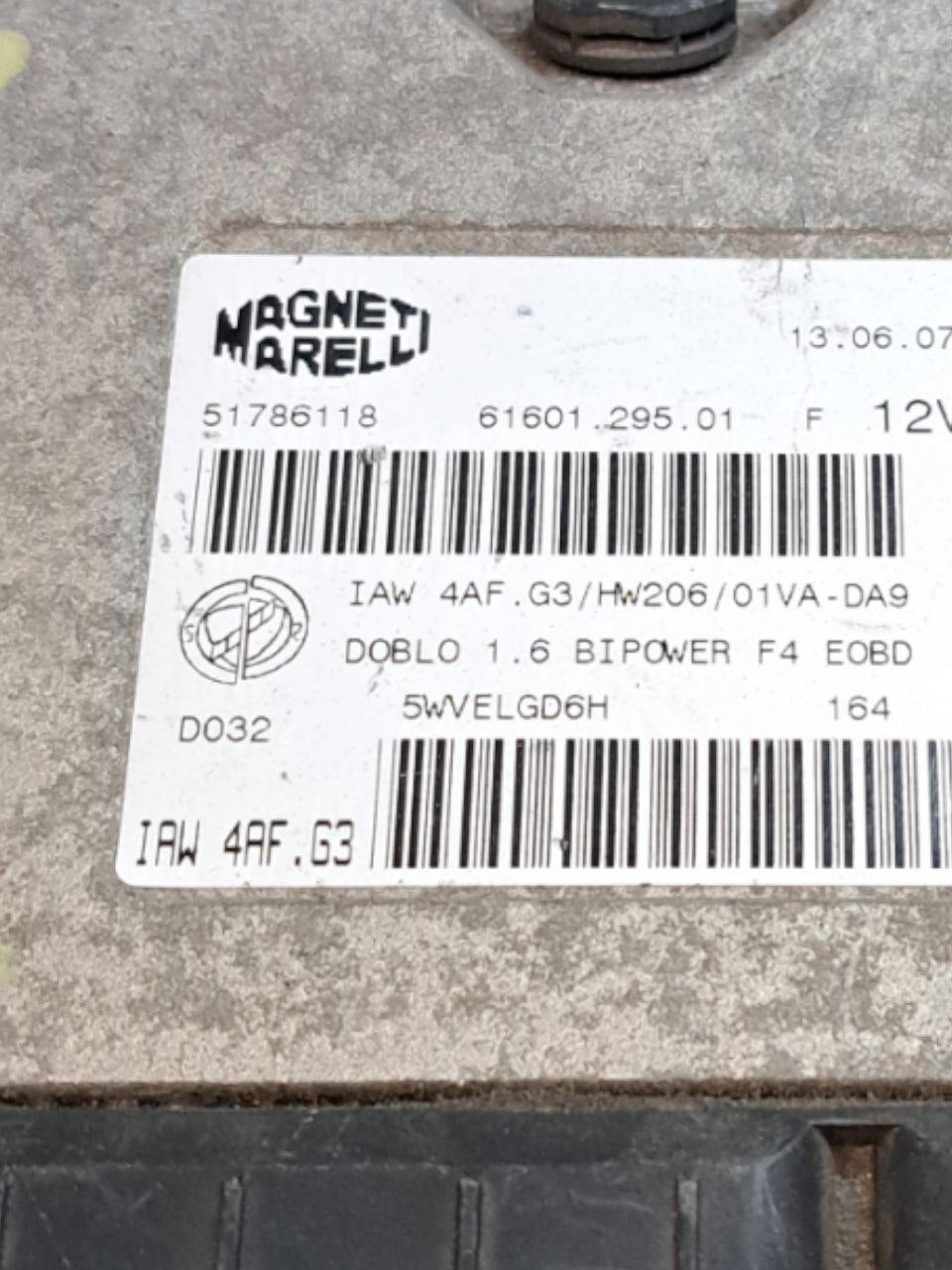 Centralina Ecu Motore Fiat Doblò 1.6 Benzina (2005-2011) COD:51786118 - F&P CRASH SRLS - Ricambi Usati