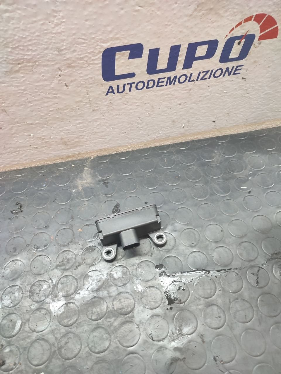 Centralina Esp Porsche Macan ( 95b ) cod 95b907637e - F&amp;P CRASH SRLS - Ricambi Usati