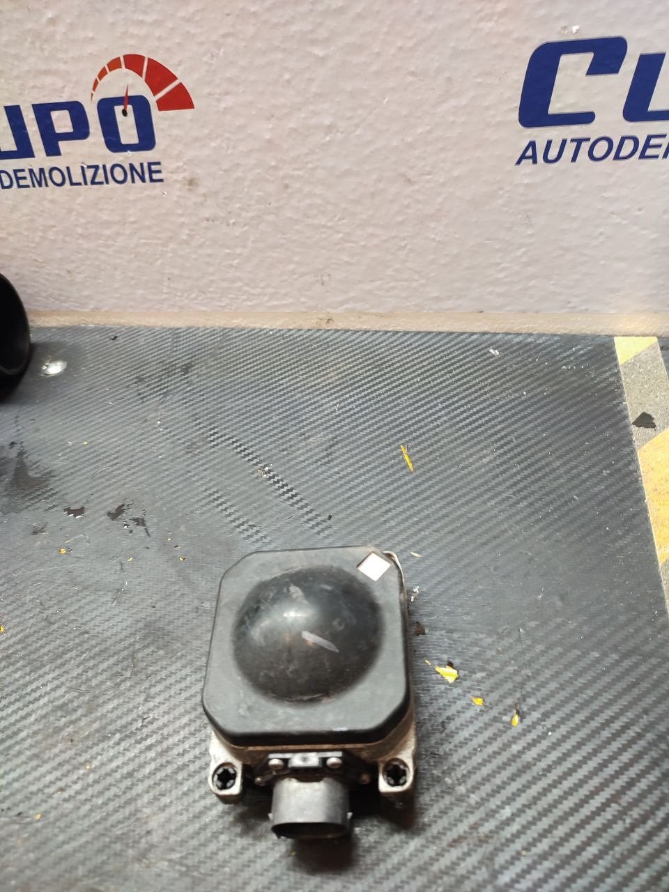 Centralina radar sensore distanza Porsche Macan 95b cod 95b907567b - 0203300200 - F&P CRASH SRLS - Ricambi Usati