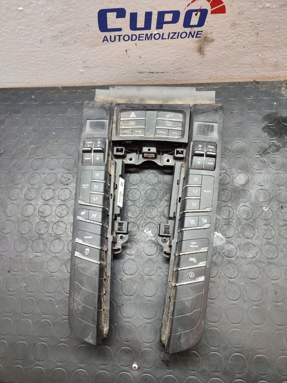 Console centrale comandi clima a/c Porsche Macan ( 95b ) cod 95b907040 - F&P CRASH SRLS - Ricambi Usati