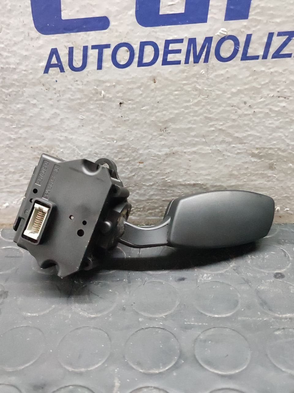 Controllo Cruise Control Bmw 5 (E60) Cod:6951352-02 - F&P CRASH SRLS - Ricambi Usati
