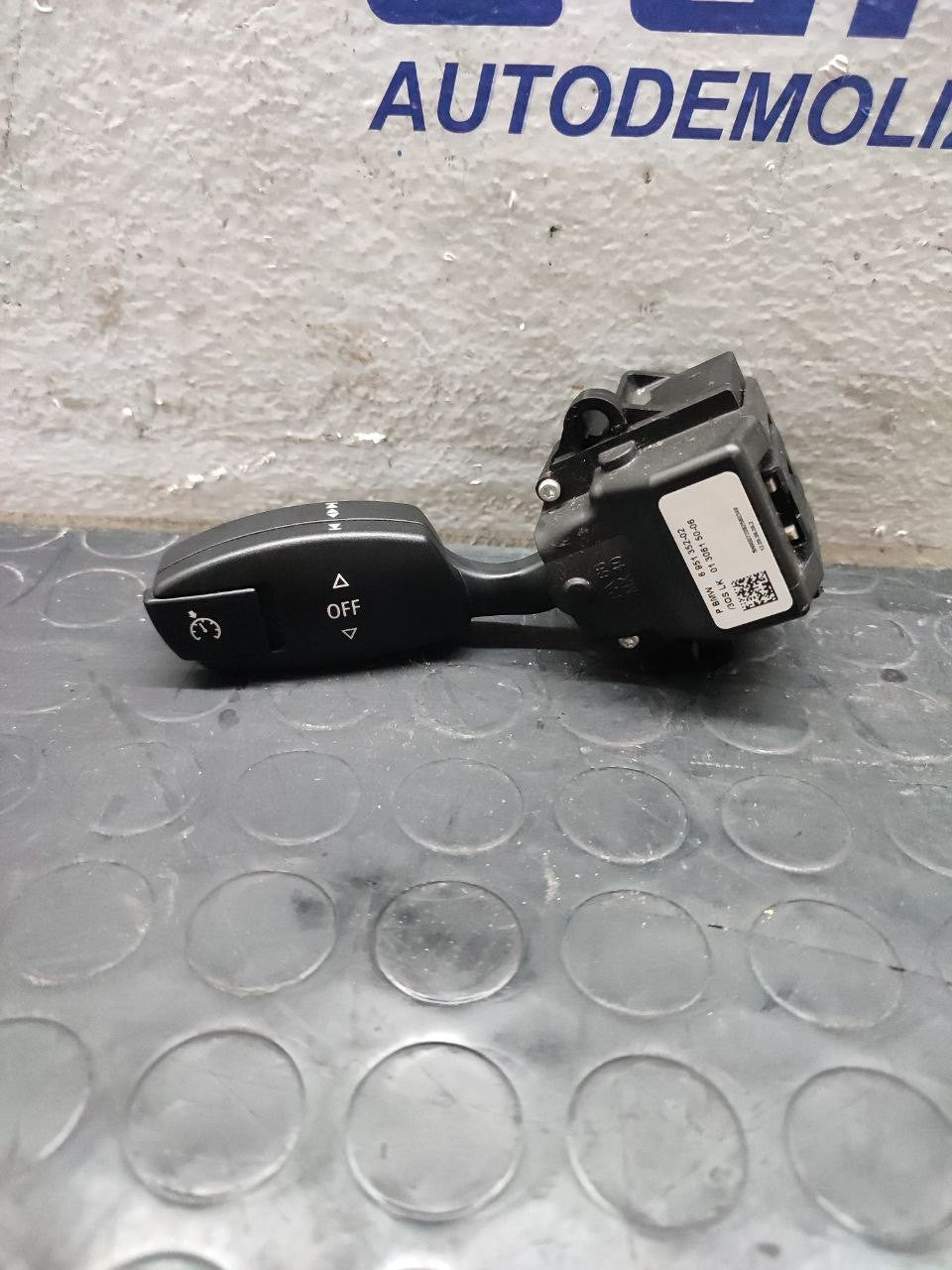 Controllo Cruise Control Bmw 5 (E60) Cod:6951352-02 - F&P CRASH SRLS - Ricambi Usati