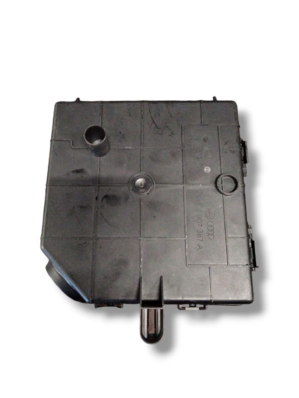 Coperchio / Scatola Centralina visione notturna Audi A8 4H (2010 - 2017)cod.4G0907613 - F&P CRASH SRLS - Ricambi Usati