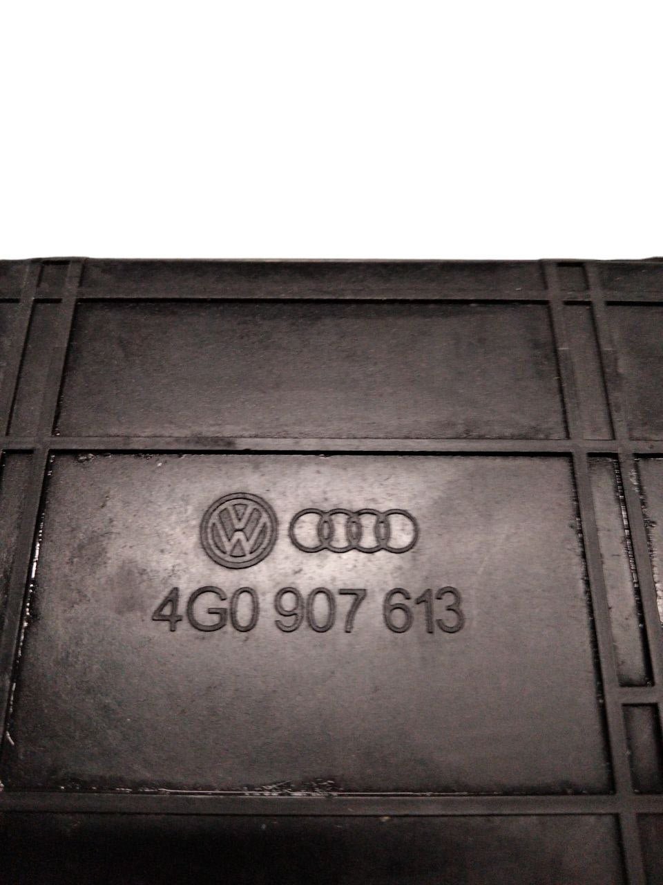 Coperchio / Scatola Centralina visione notturna Audi A8 4H (2010 - 2017)cod.4G0907613 - F&P CRASH SRLS - Ricambi Usati