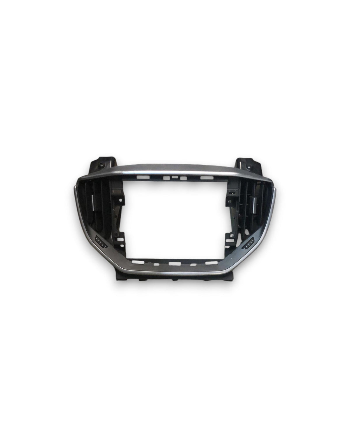 Cornice AutoRadio + Bocchette Aria Centrali Maserati Ghibli (2013 &gt; 2024) cod:6700190600 - F&amp;P CRASH SRLS - Ricambi Usati