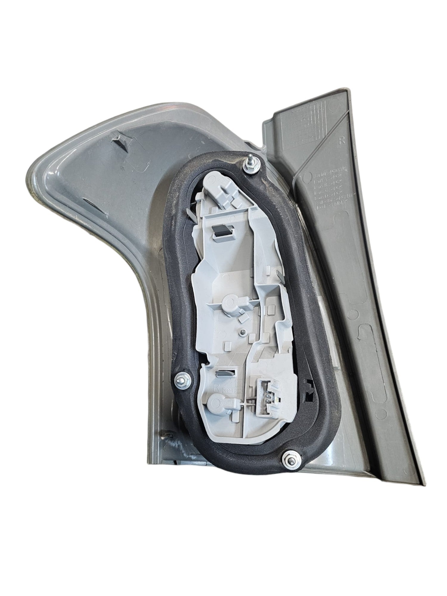 Fanale / Stop Alogeno Destro Toyota Corolla Verso III Cod:815500F06000 (2004 - 2009) - F&P CRASH SRLS - Ricambi Usati