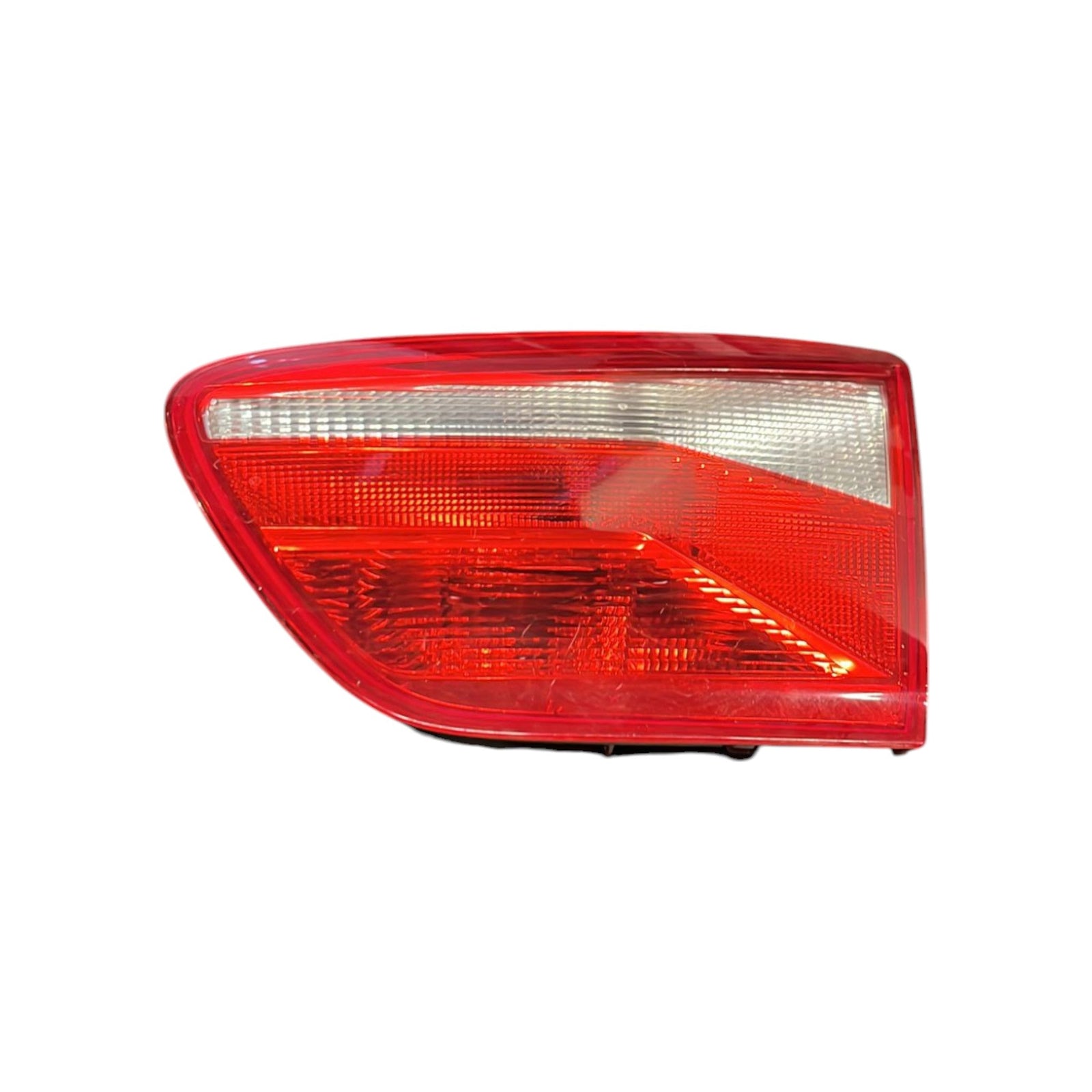 Fanale / Stop Alogeno Interno Destro Seat Ibiza ST ( station wagon ) IV cod:6J8945094 (2008 >2017) - F&P CRASH SRLS - Ricambi Usati