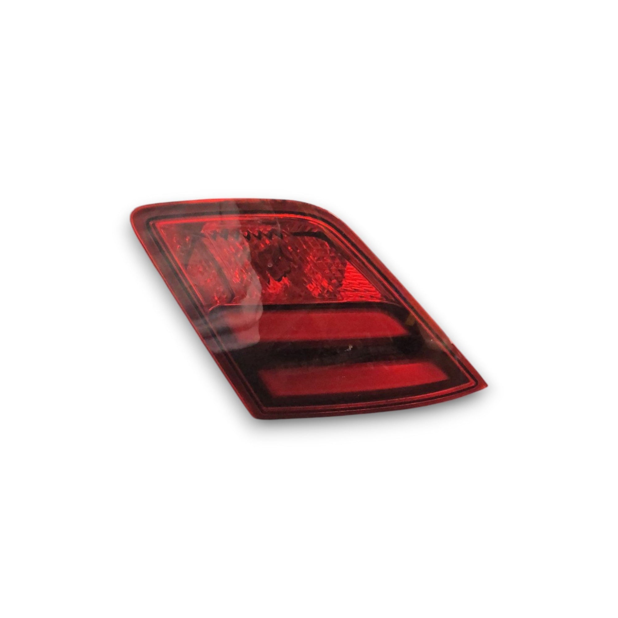 Fanale / Stop Alogeno Interno Posteriore Destro Peugeot 308 (2013 >2021) cod:9677818280 - F&P CRASH SRLS - Ricambi Usati
