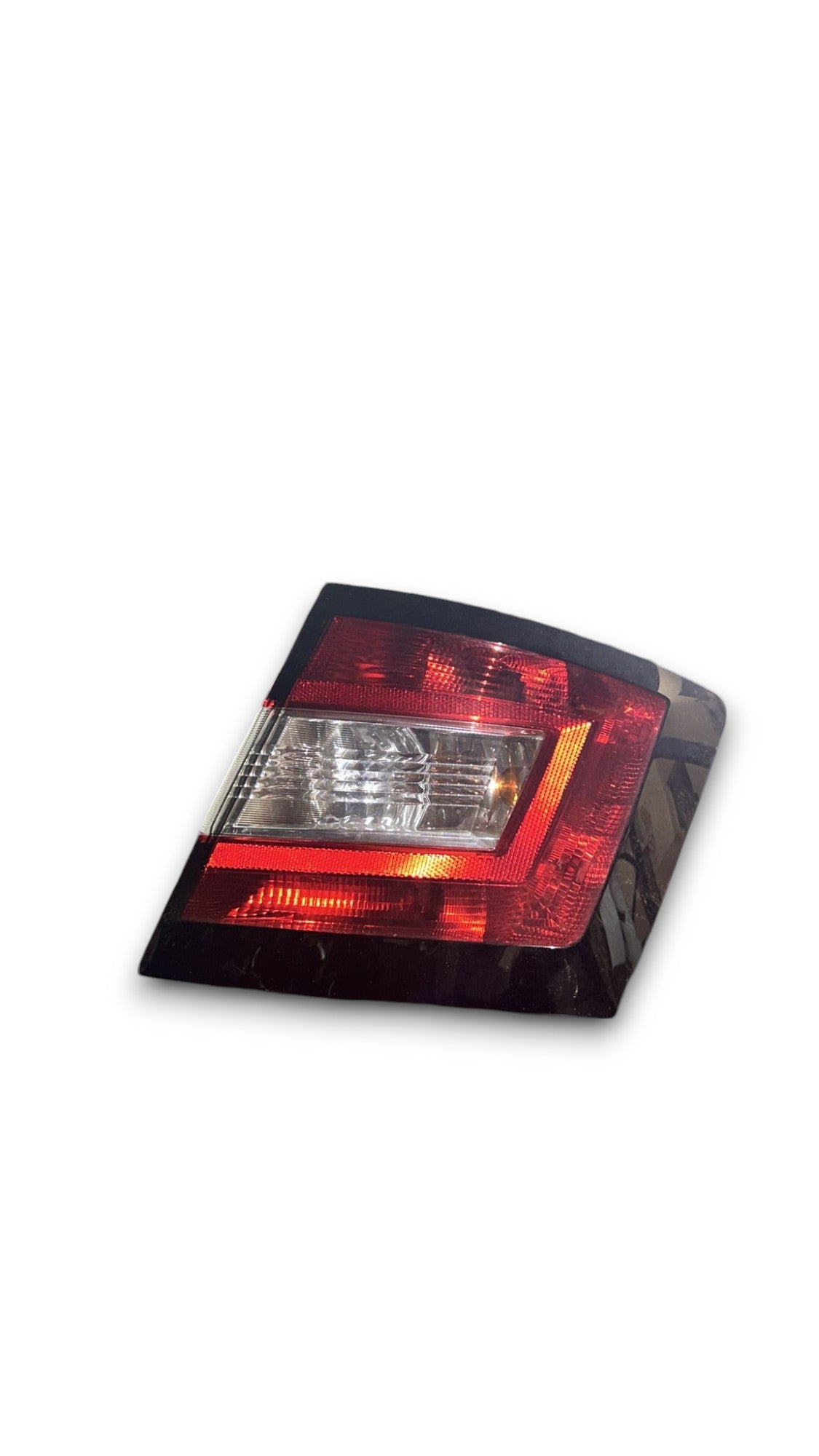 Fanale / Stop Alogeno Posteriore Destro Skoda Fabia III cod.6V6945112 (2014 > 2021) - F&P CRASH SRLS - Ricambi Usati