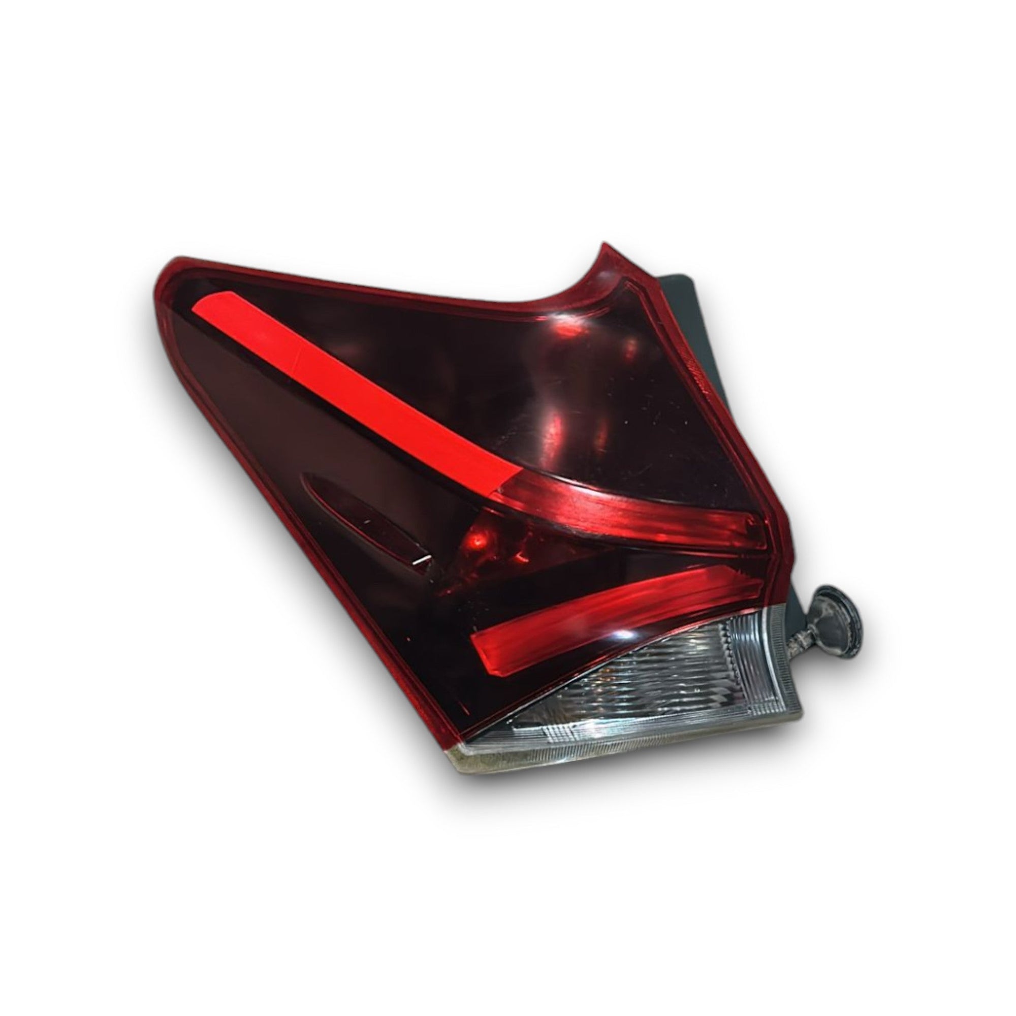 Fanale / Stop Alogeno Posteriore Sinistro Toyota Auris (2012 > 2018) - F&P CRASH SRLS - Ricambi Usati