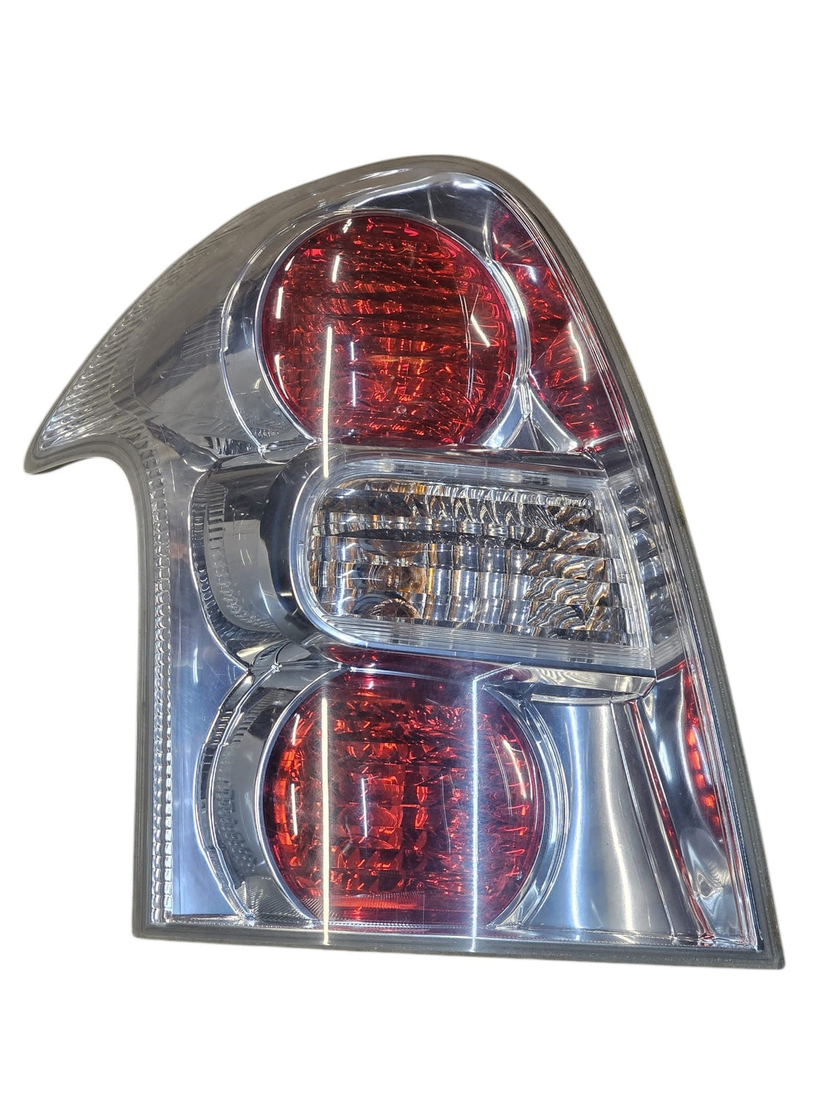 Fanale / Stop Alogeno Sinistro Toyota Corolla Verso III Cod:815600F06000 (2004 - 2009) - F&amp;P CRASH SRLS - Ricambi Usati