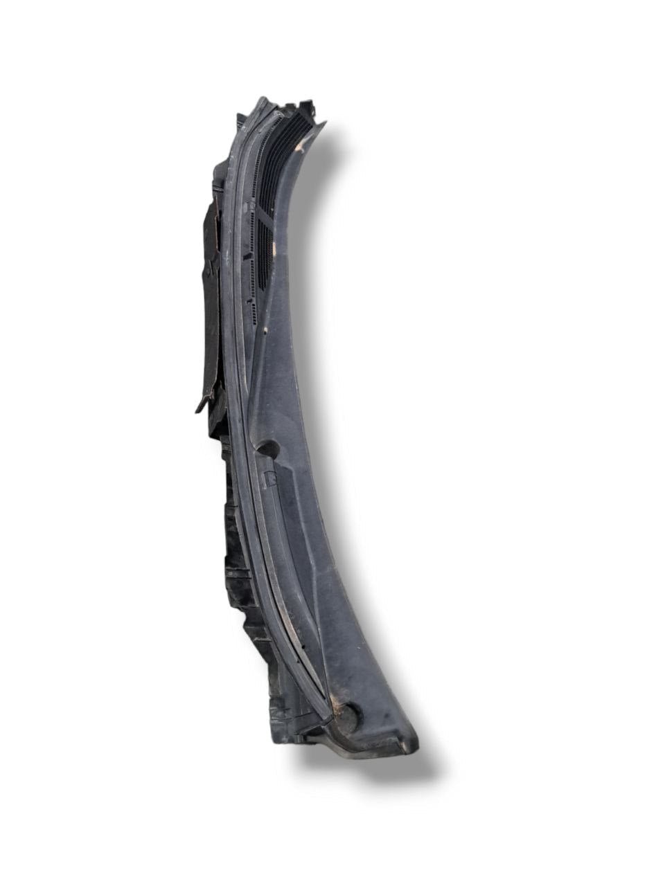 Gocciolatoio parabrezza Nissan X - trail T32 (2014 - 2020) COD:668624cc0A - F&P CRASH SRLS - Ricambi Usati