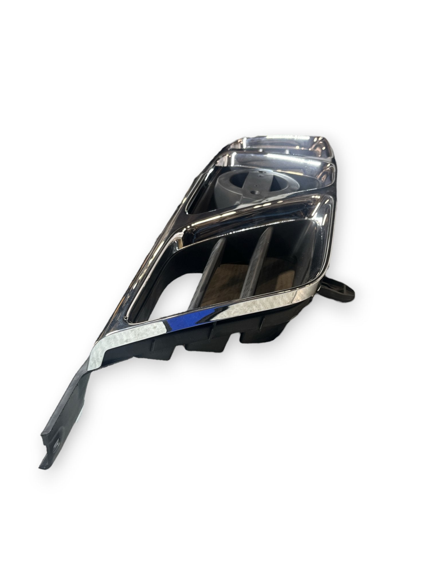 Griglia Anteriore Cromata Nera Nissan X-Trail ( 2001 - 2004 ) cod : 62310-8H70A - F&P CRASH SRLS - Ricambi Usati