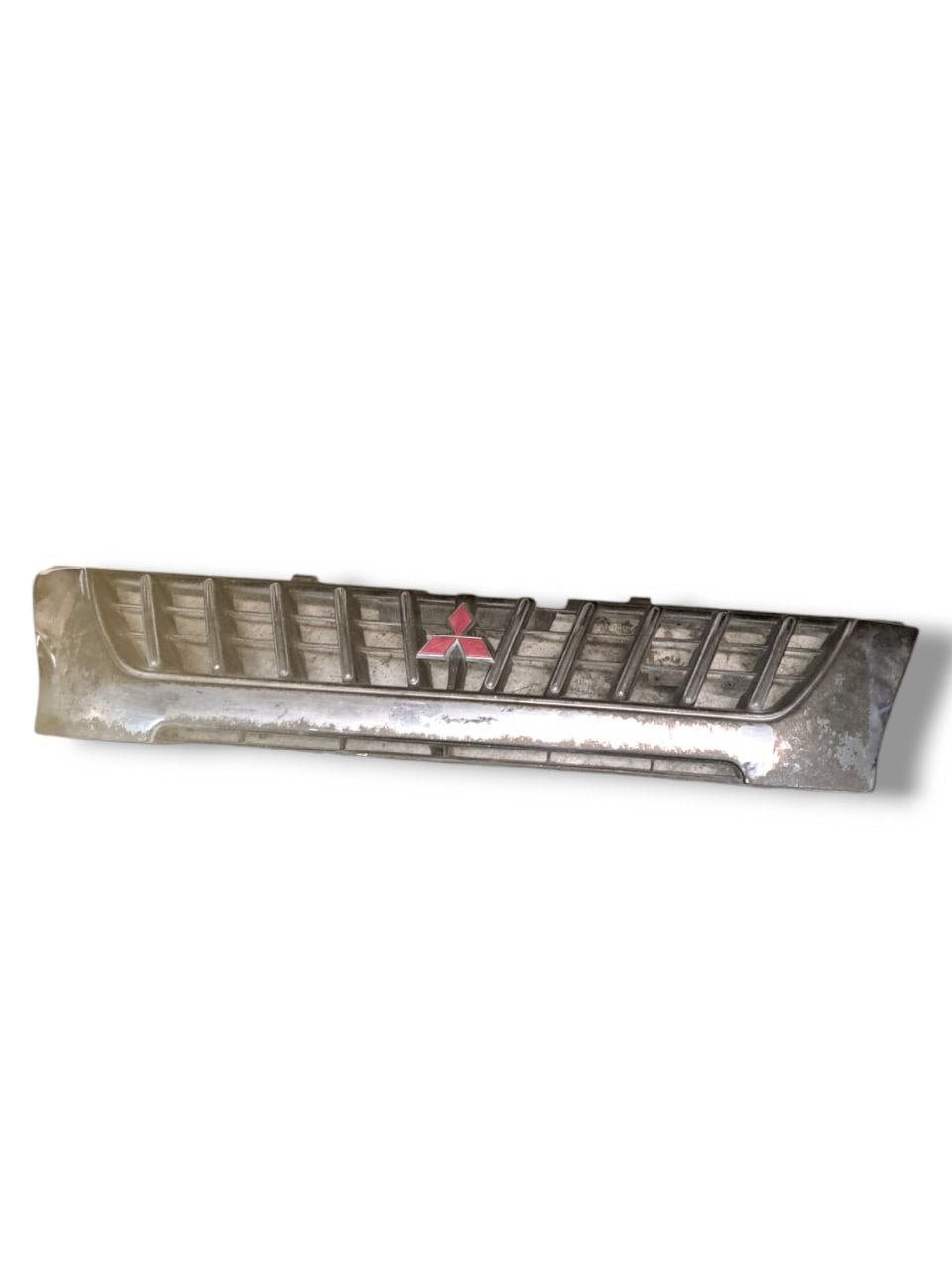 Griglia anteriore paraurti Mitsubishi L200 (2000) COD:MB07094GB - F&P CRASH SRLS - Ricambi Usati