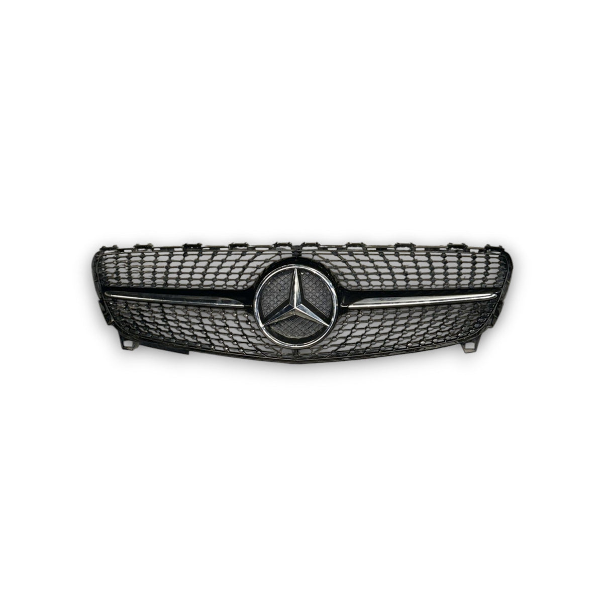 Griglia Paraurti Anteriore Mercedes Benz Classe A (W176) cod.A1768881760 (2012 &gt; 2018) - F&amp;P CRASH SRLS - Ricambi Usati