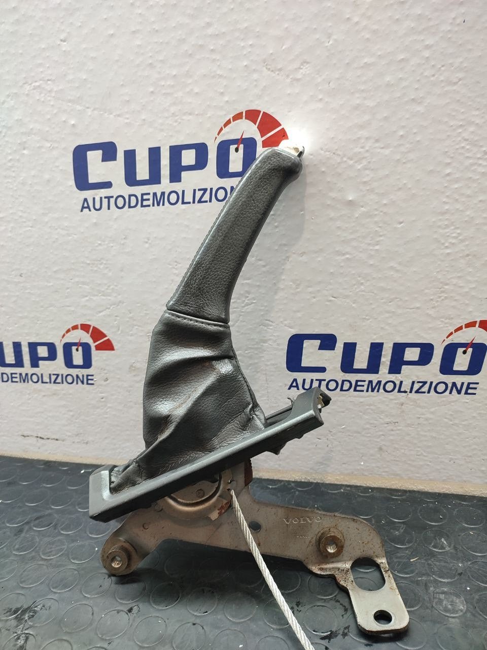 Leva del Cambio VOLVO V70 II SERIE 2.4 cod: 30645174 - F&P CRASH SRLS - Ricambi Usati