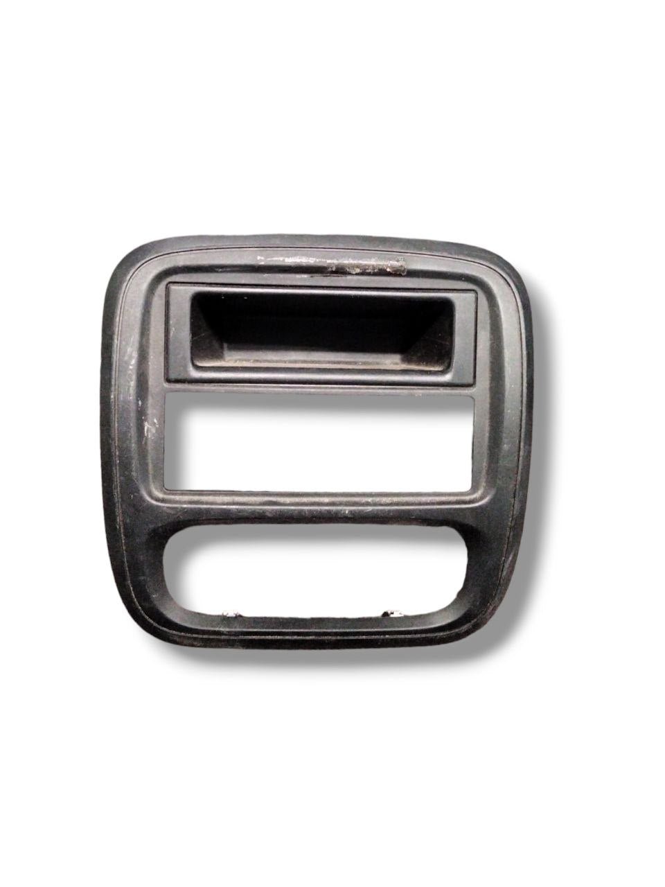 Mascherina Autoradio Renault Trafic III ( 2014 > )cod.1409260X - 682603912R - F&P CRASH SRLS - Ricambi Usati