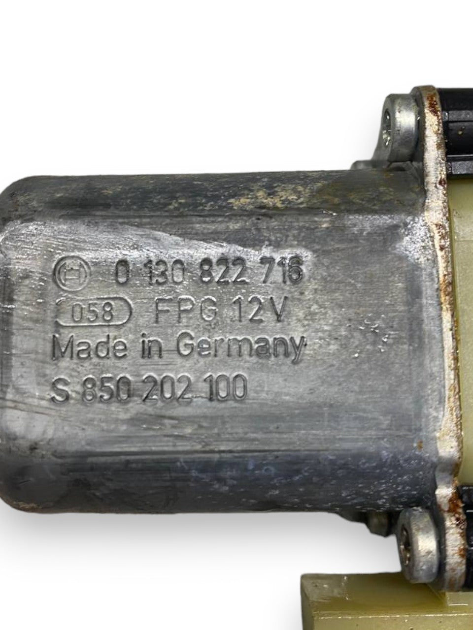 Motorino Alzavetro anteriore destro (dx) Volkswagen Golf VII / Leon / Octavia / A3 (2012>) COD:5Q0959802B / 0130822716 - F&P CRASH SRLS - Ricambi Usati