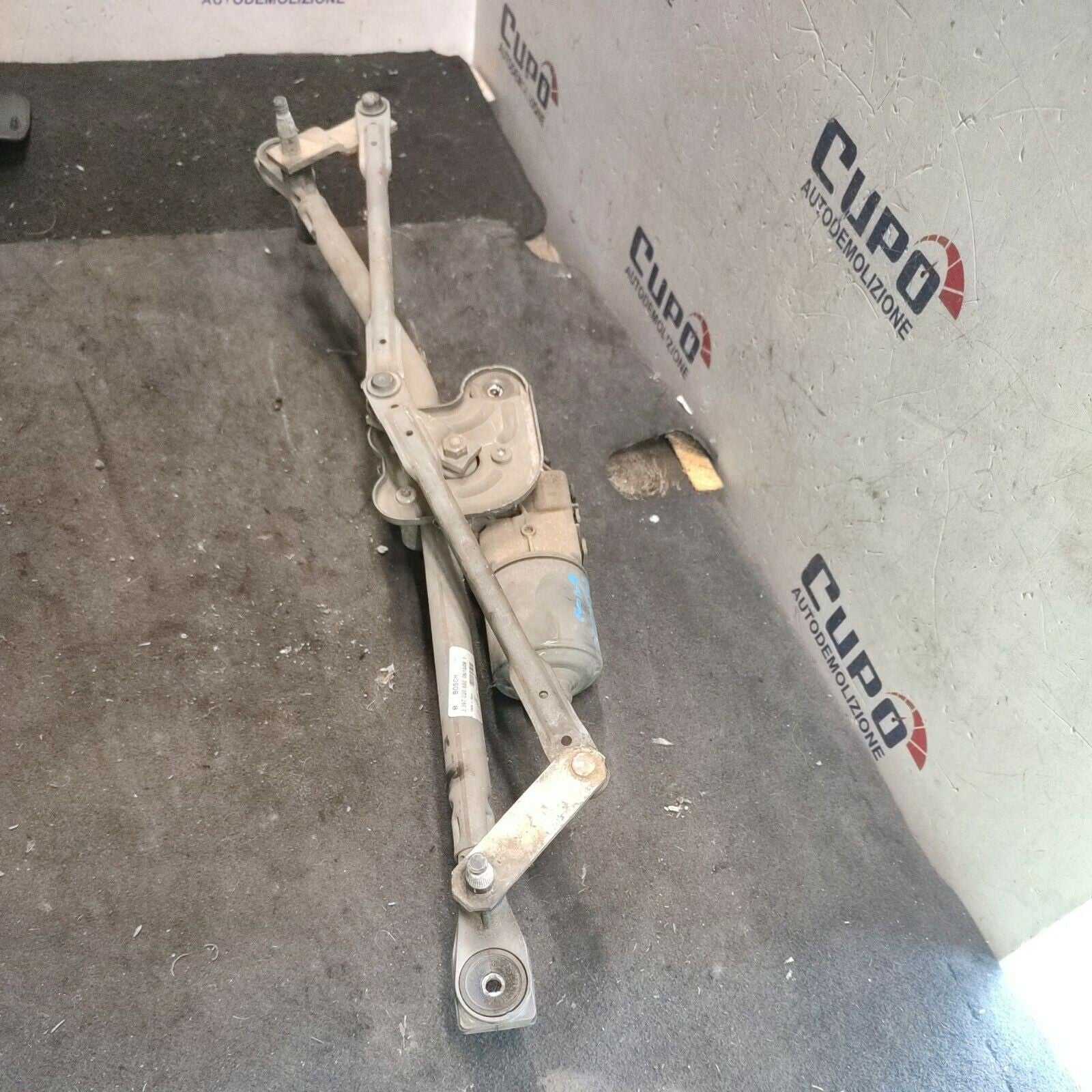 Motorino Tergicristallo Anteriore Ford Mondeo Sw 2.0 Anno 2004-2007 0390241702 - F&P CRASH SRLS - Ricambi Usati