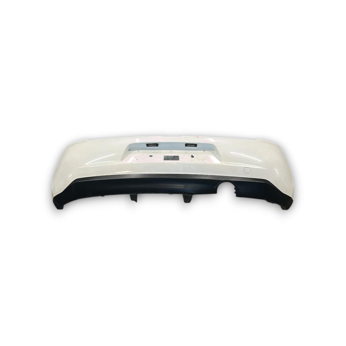 Paraurti Posteriore Bianco Citroen C3 II cod.9683977070 (2009 &gt; 2016) + Sensori Di Parcheggio - F&amp;P CRASH SRLS - Ricambi Usati