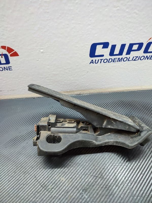 Pedale Acceleratore Audi Q3 1k1 cod: 1K1-721-503 - F&P CRASH SRLS - Ricambi Usati