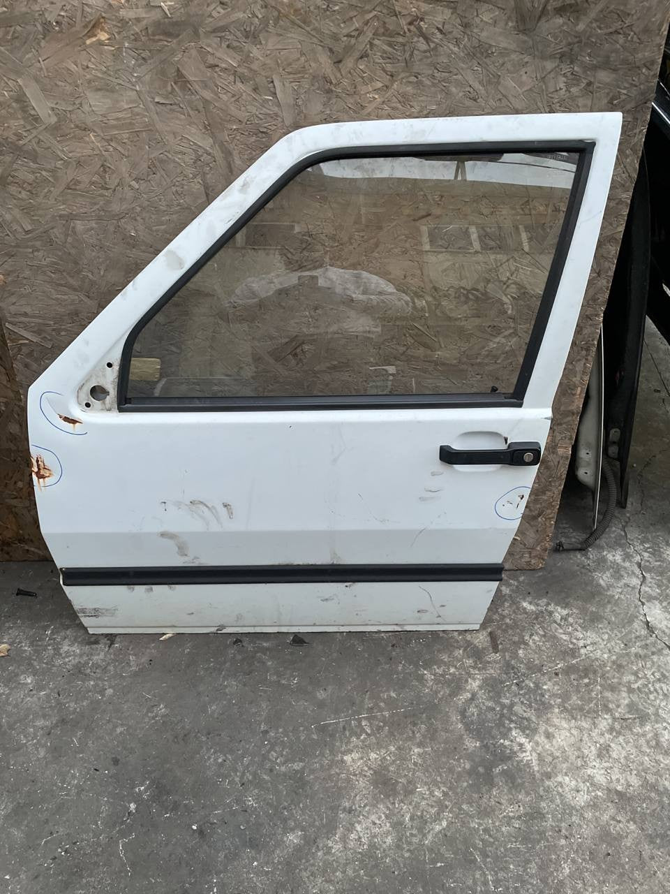 porta portiera ant sx fiat uno 1983 1995 bianco - F&amp;P CRASH SRLS - Ricambi Usati