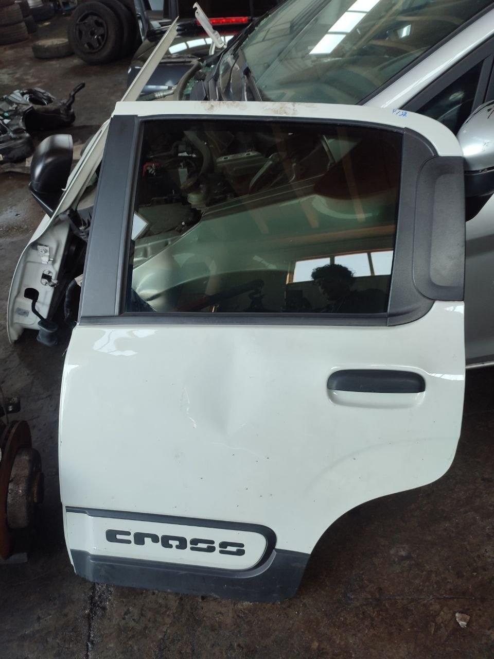 Porta / Portiera / Sportello posteriore sinistra Fiat panda Cross (2019) - F&amp;P CRASH SRLS - Ricambi Usati