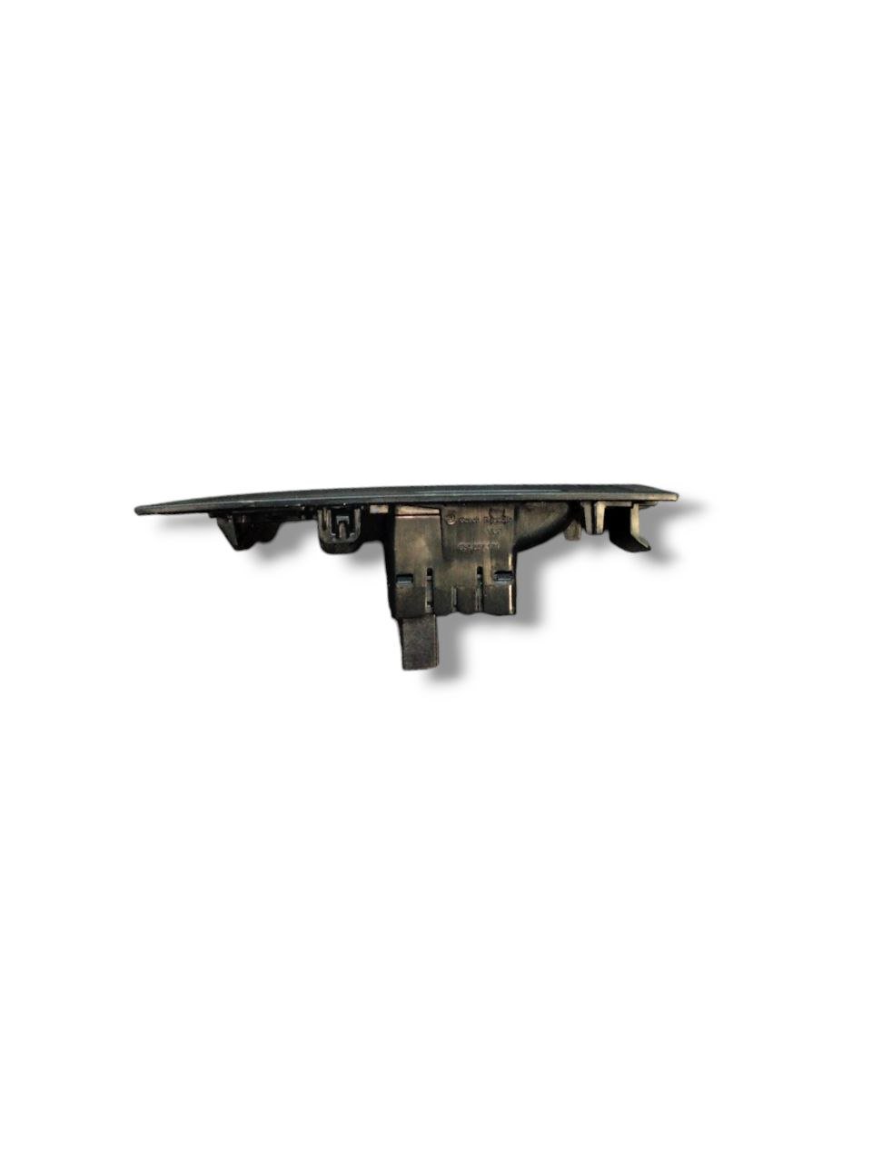 Pulsante alzavetro posteriore sinistro sx Volkswagen Touran / Tiguan (2016 - 2019) cod.5G0959855K - F&P CRASH SRLS - Ricambi Usati