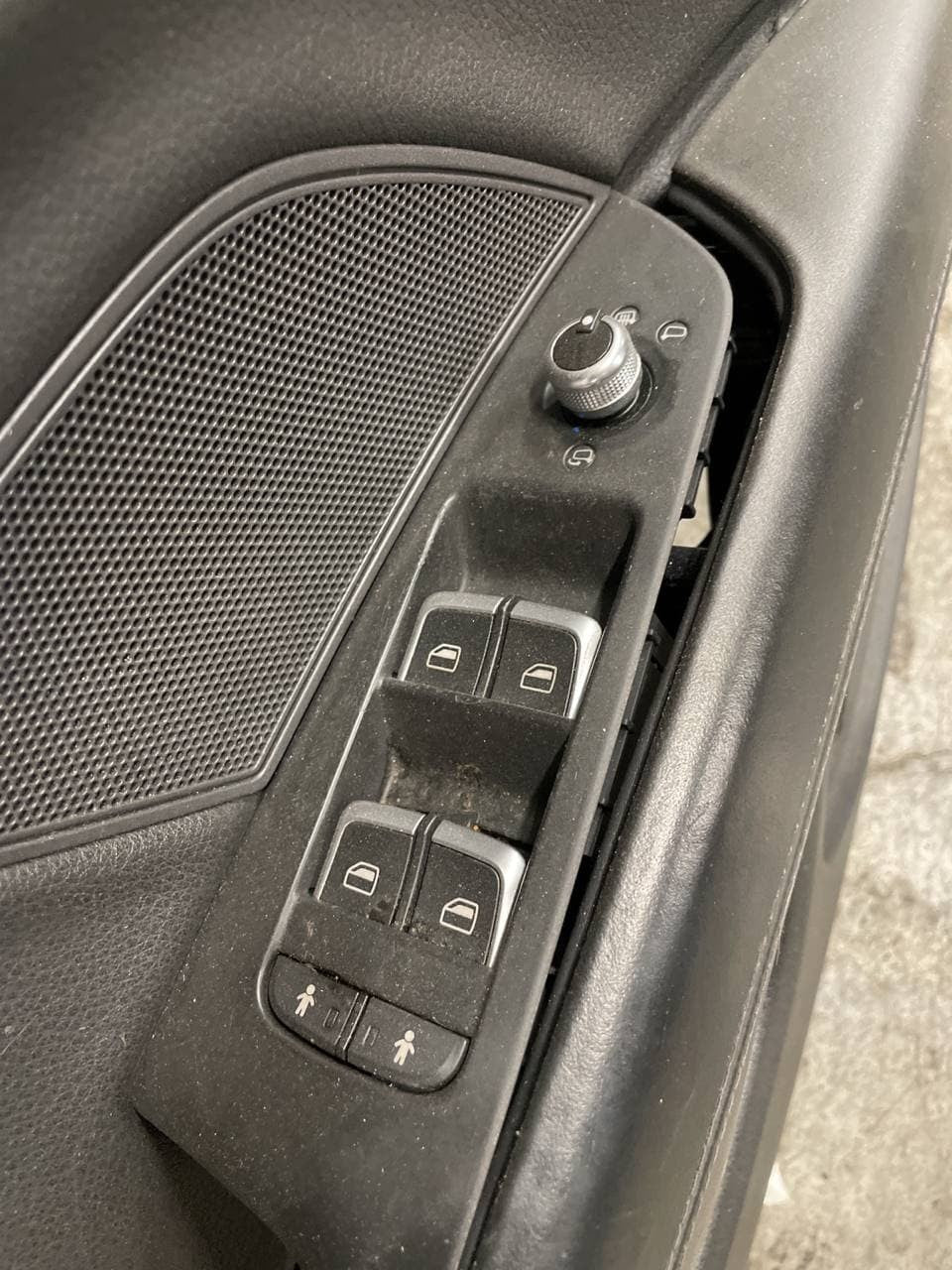 Pulsantiera alzacristalli Audi A7 ( 4G C7 ) anteriore sinistra - F&amp;P CRASH SRLS - Ricambi Usati