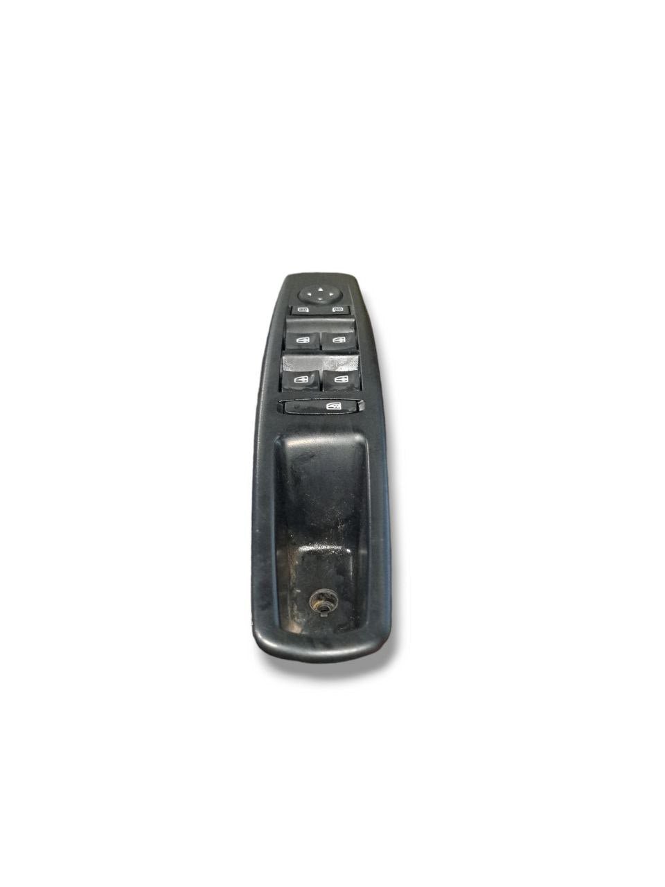 Pulsantiera Alzavetro Anteriore Sinistra Renault Scenic COD:809610016R (2009 - 2016) - F&P CRASH SRLS - Ricambi Usati