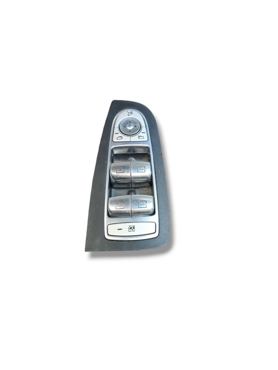 Pulsantiera Alzavetro anteriore sinistro (sx) Mercedes - Benz Classe C W205 (2013 - 2021) COD:A2229056800 - F&P CRASH SRLS - Ricambi Usati