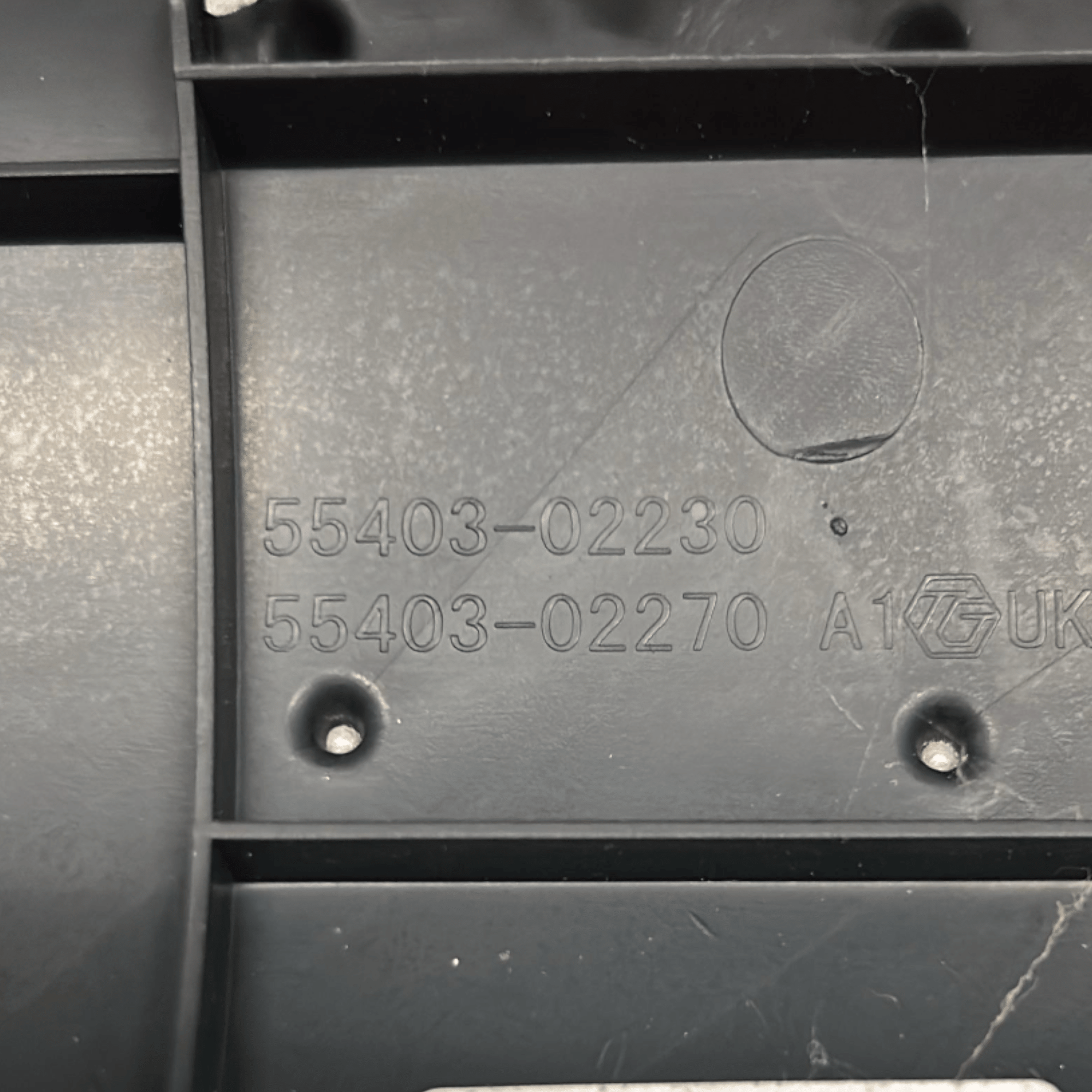 Rivestimento Cruscotto Toyota Auris II (E180) cod.55403 - 02230 (2012 > 2018) cod.55403 - 02270 - F&P CRASH SRLS - Ricambi Usati
