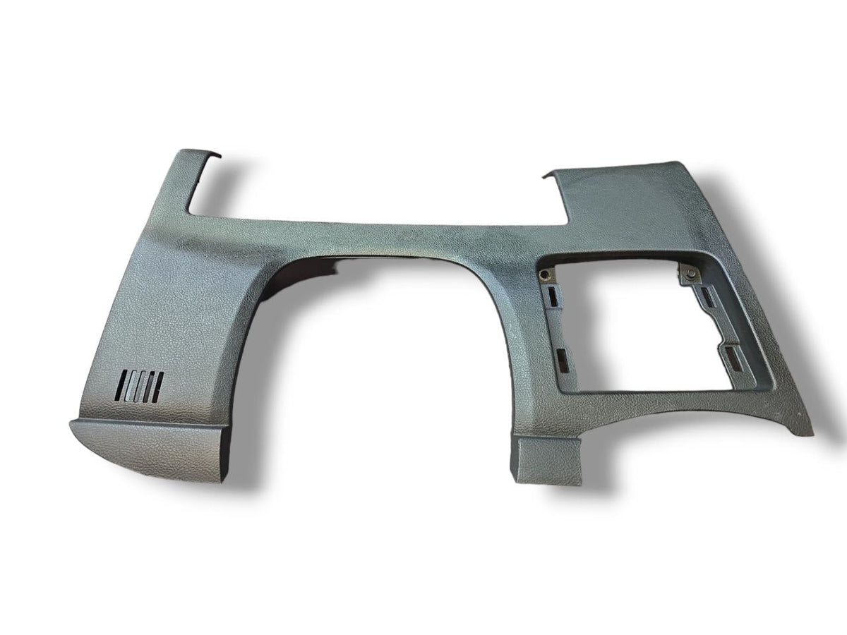 Rivestimento / Modanatura Inferiore Piantone Sterzo Ford Edge ( 2016 &gt; ) Cod : EM2B - R044F08 - A - F&amp;P CRASH SRLS - Ricambi Usati