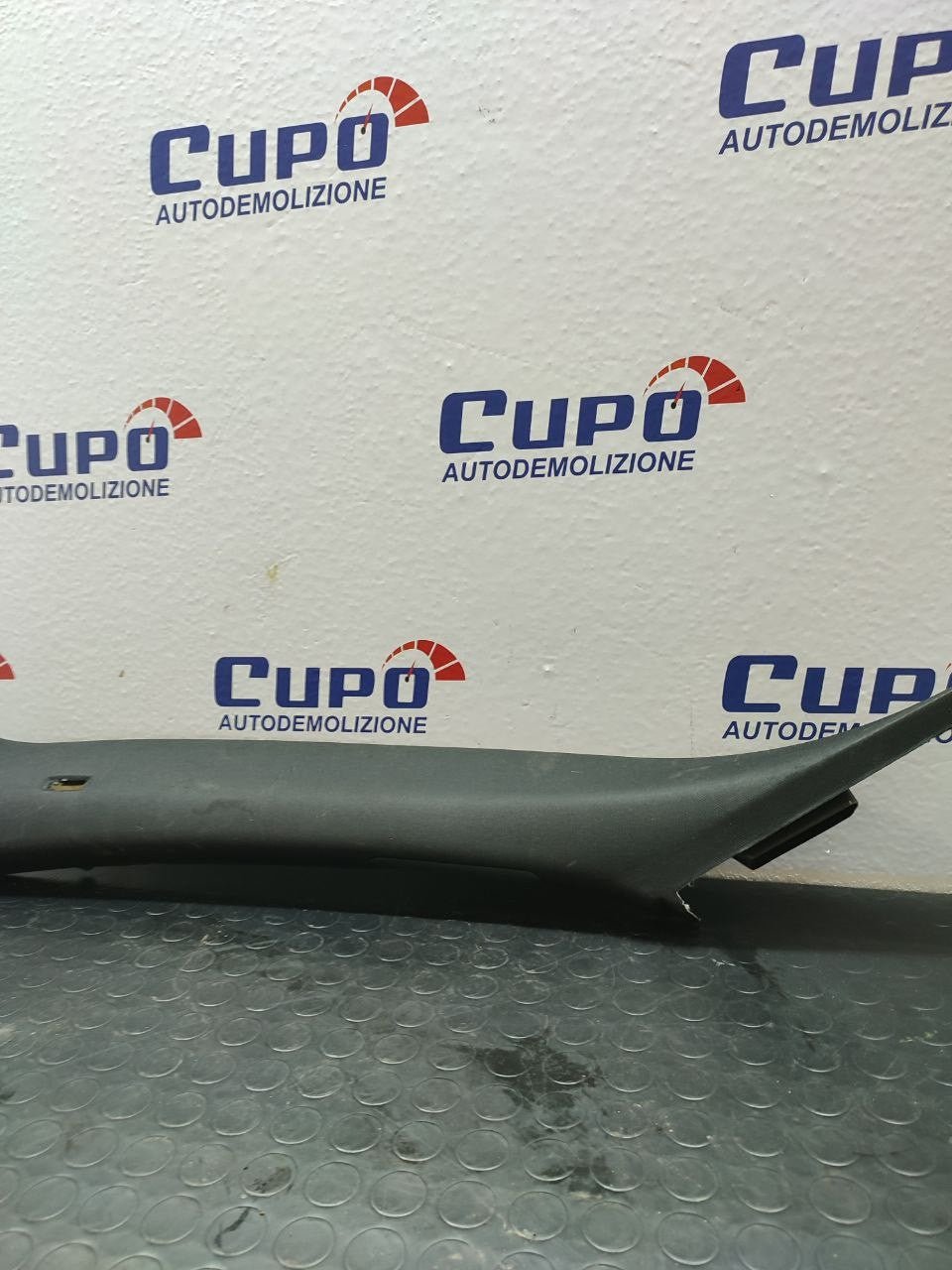 Rivestimento montante anteriore sinistro Jaguar xe 2017 cod: gx73 - 03513 - ad8pvj - F&amp;P CRASH SRLS - Ricambi Usati
