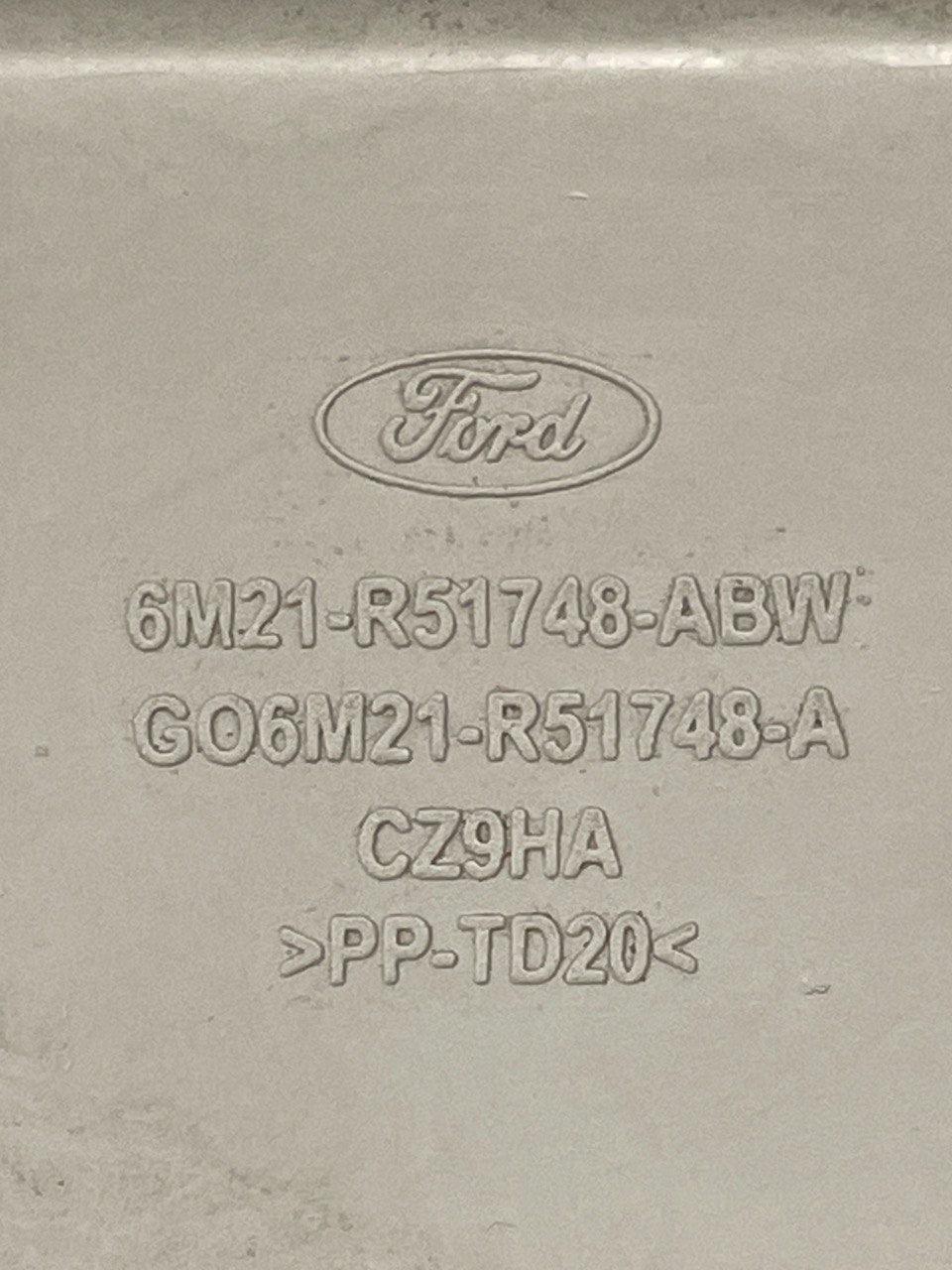 Rivestimento Montante posteriore destro Ford S - Max cod:6M21R51748 (2006 > 2015) - F&P CRASH SRLS - Ricambi Usati