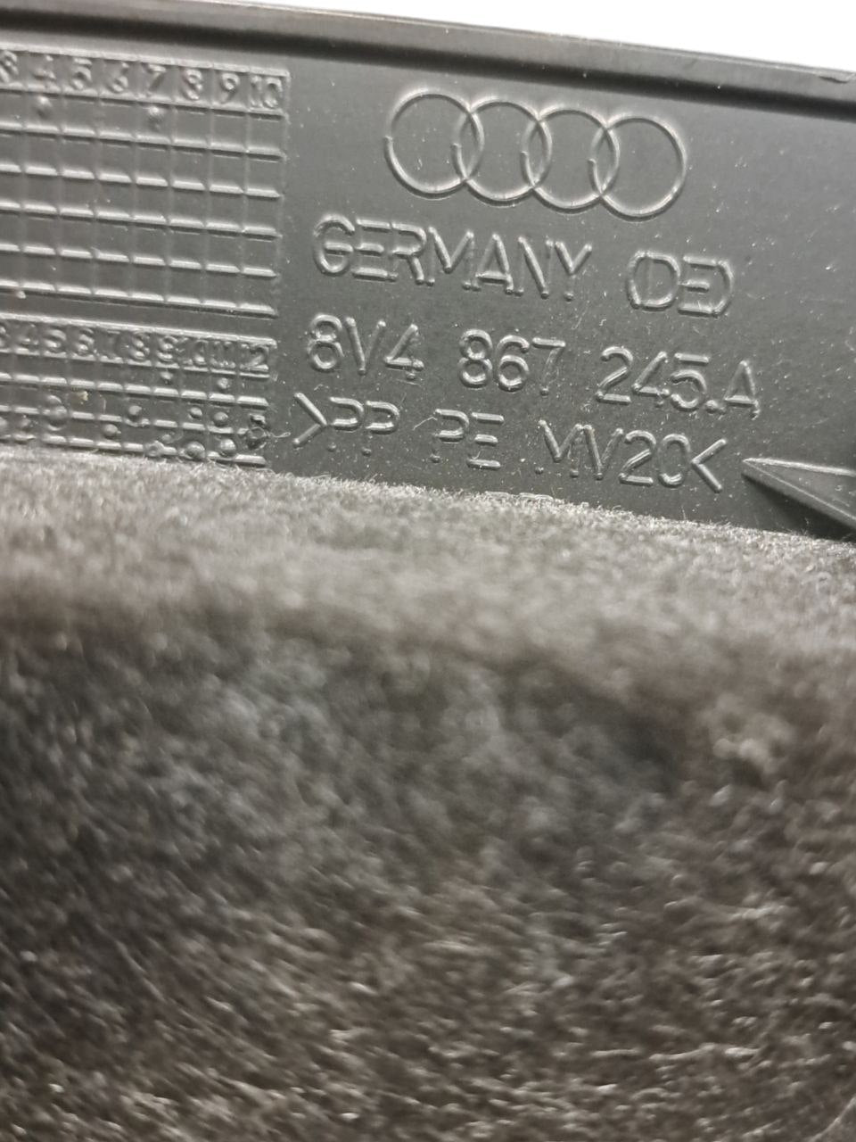 Rivestimento Montante posteriore sinistro Audi A3 8V COD:8V4867245 (2012 - 2020) - F&P CRASH SRLS - Ricambi Usati