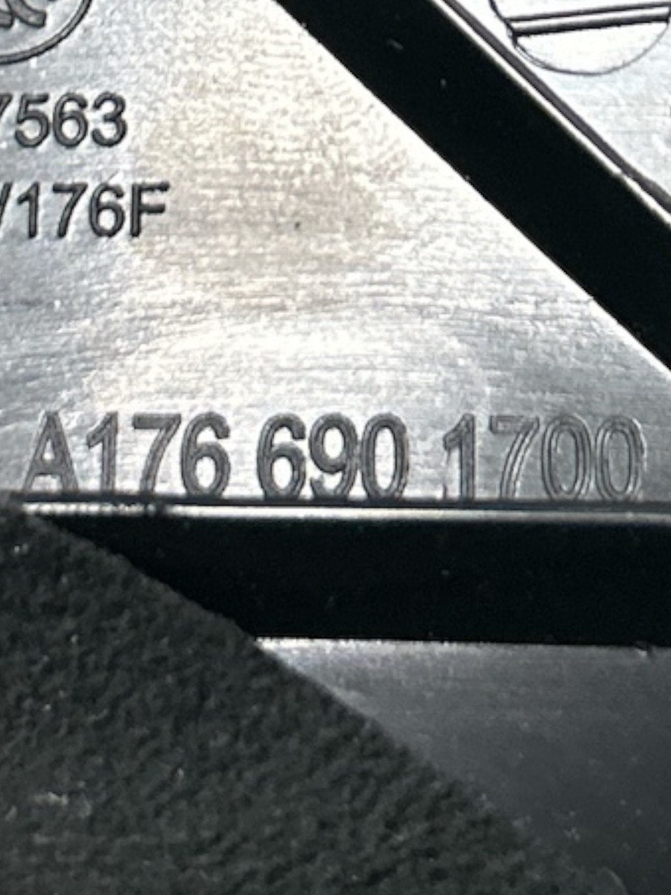 Rivestimento Pilastro A Sinistro Mercedes Benz Classe A (W176) (2012 > 2018) cod.A1766901700 - F&P CRASH SRLS - Ricambi Usati