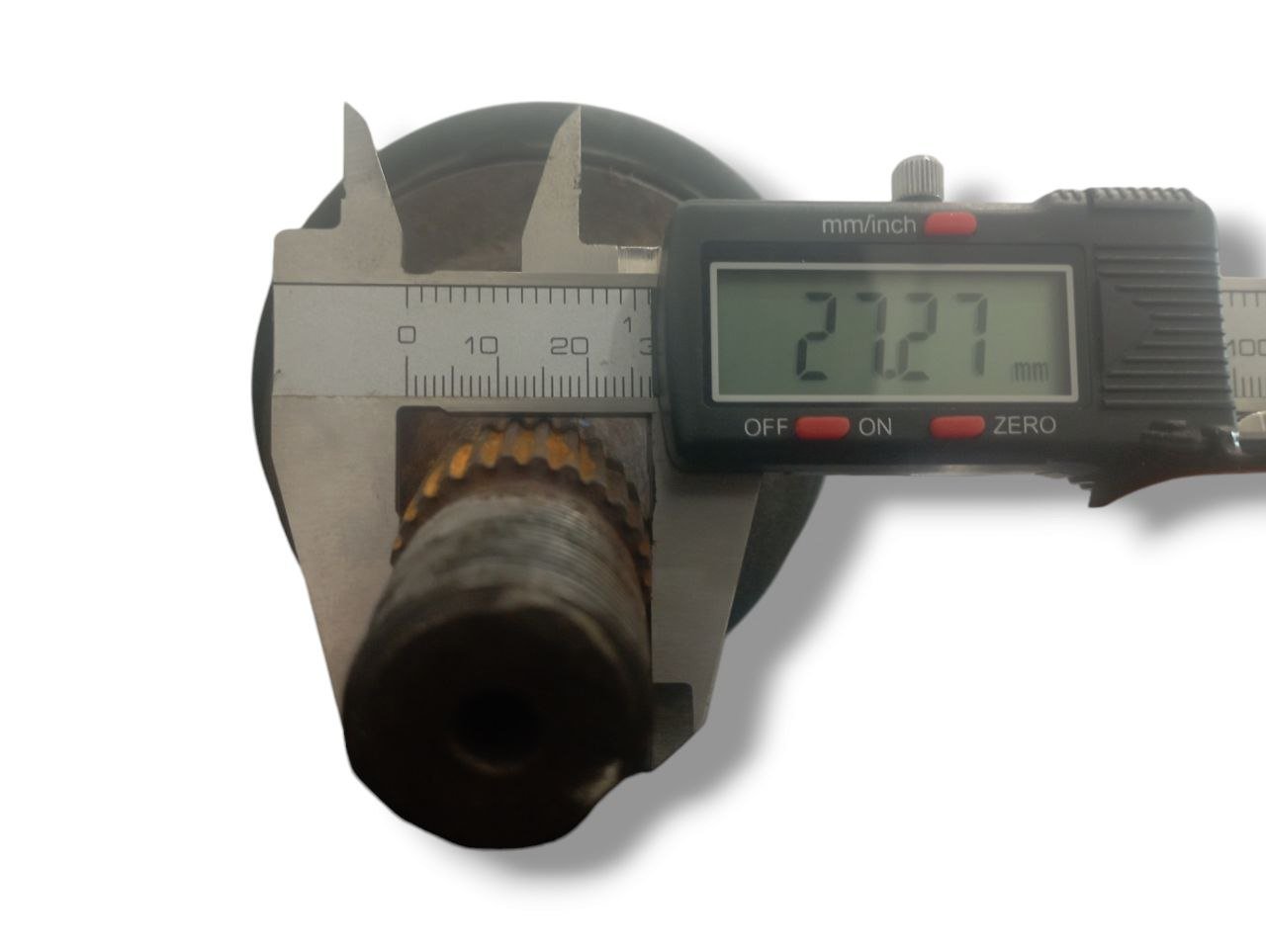 Semiasse / Albero motore Manuale 5 Marce anteriore destro (dx) Peugeot 307 1.6 Diesel (2004) cod: 9637117880 - F&P CRASH SRLS - Ricambi Usati