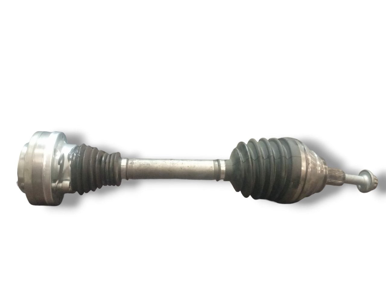 Semiasse / Albero Motore Manuale 6 Marce anteriore destro (dx) Volkswagen Golf GTI VI / Audi A3 (2010) cod: GSP203380 - F&P CRASH SRLS - Ricambi Usati