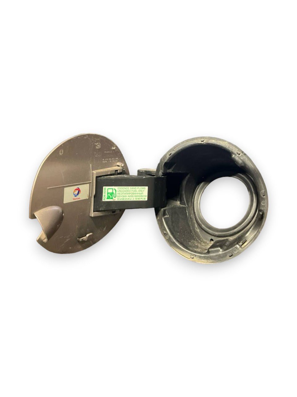 Sportello / Coperchio Carburante Peugeot 208 cod: 967390598000 (2012 - 2019) - F&P CRASH SRLS - Ricambi Usati