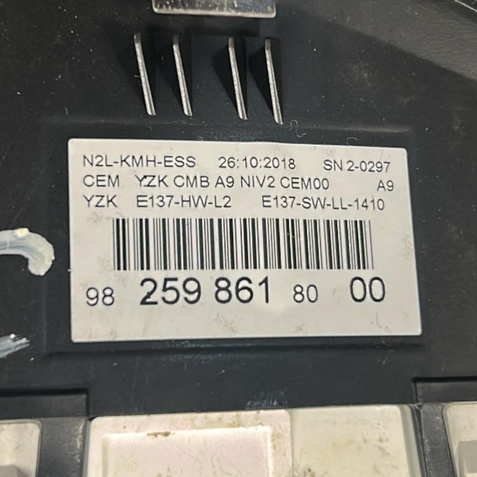 Tachimetro / Contachilometri Peugeot 208 I cod.9825986180 1.2 Benzina (2012 > 2019) - F&P CRASH SRLS - Ricambi Usati