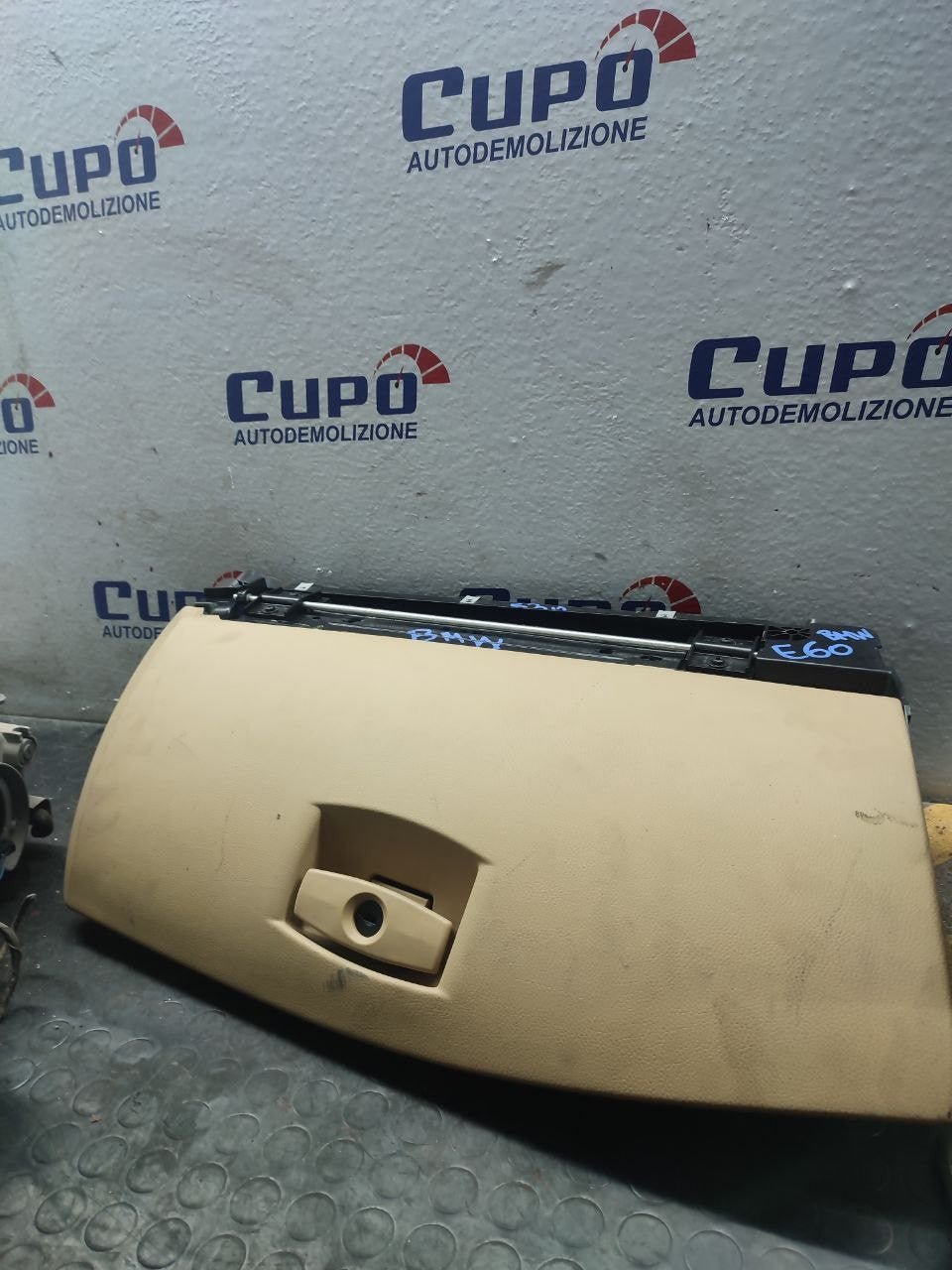 Vano cassetto portaoggetti Bmw serie 5 ( e60 ) cod 7034080 - F&amp;P CRASH SRLS - Ricambi Usati