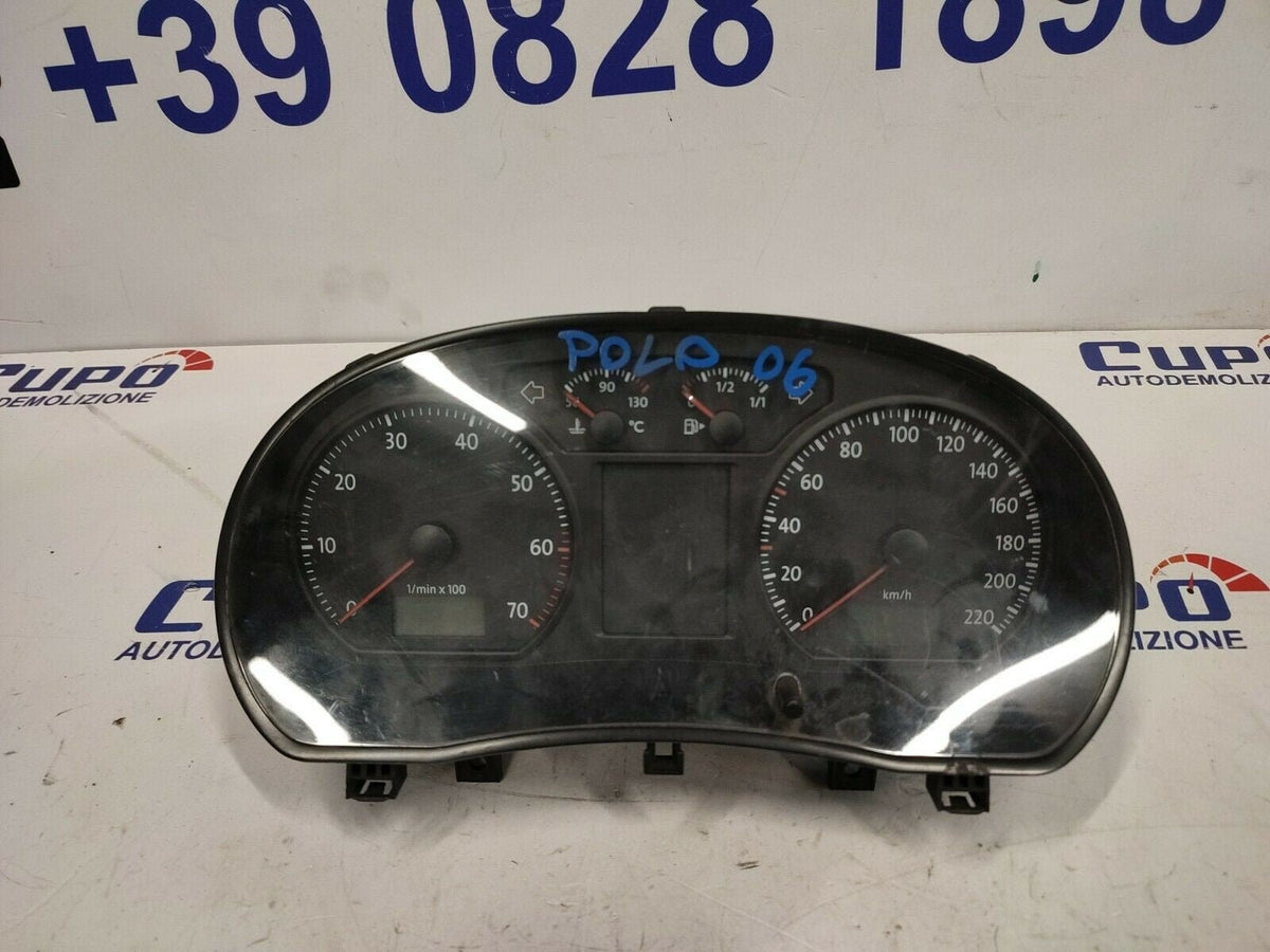 VEGLIA QUADRO STRUMENTI VOLKSWAGEN POLO 4° Serie 2006 14 452535 88311330 - F&amp;P CRASH SRLS - Ricambi Usati